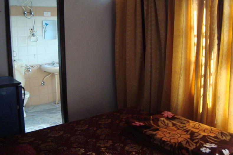 Raja Guest House Jalandhar Extérieur photo